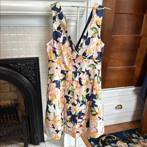 J. Crew Dresses & Skirts - J. Crew Floral  Sleeveless A-Line Pkeated‎ and pocketed dress- worn 2times.